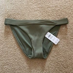 NWT Hollister ribbed swimsuit bottoms